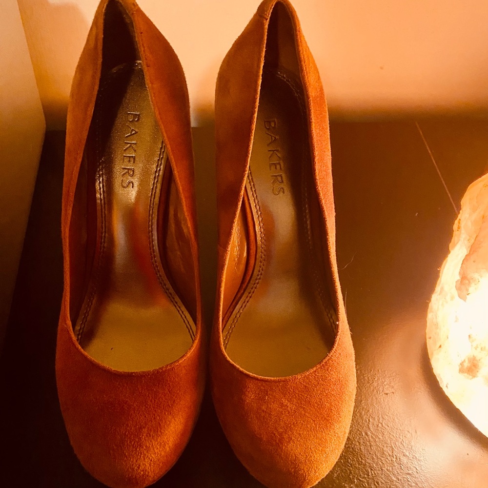 Bakers brown suede wedges size 7.5